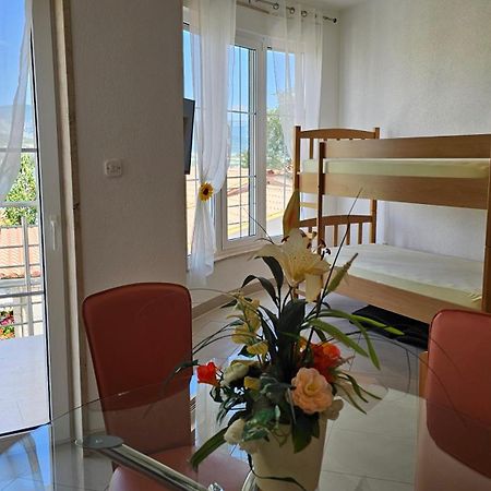 Apartmani Barnjak Traù Esterno foto