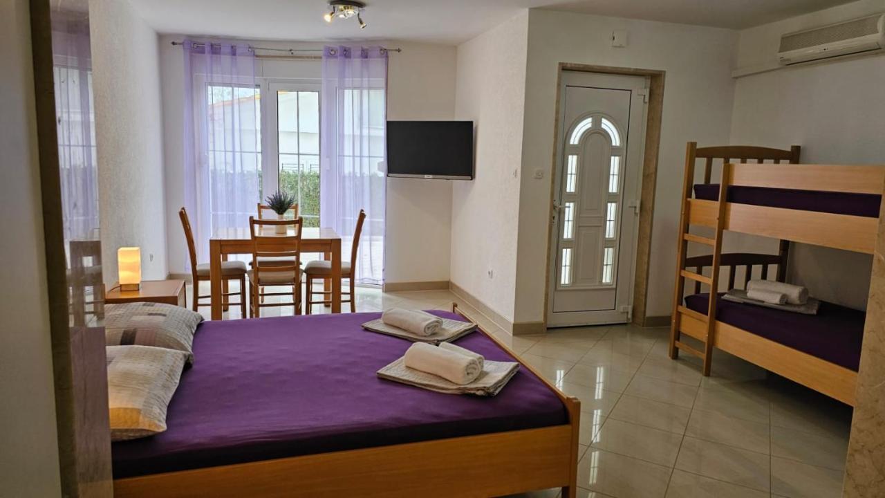 Apartmani Barnjak Traù Esterno foto