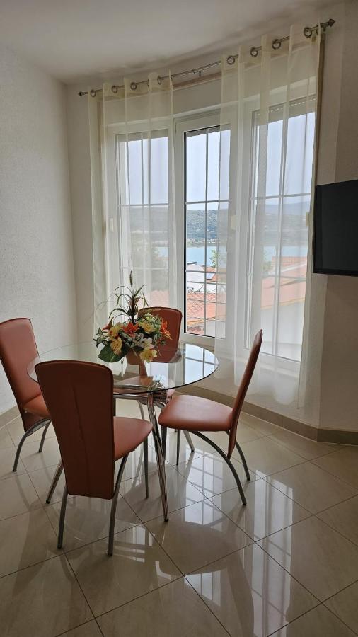 Apartmani Barnjak Traù Esterno foto