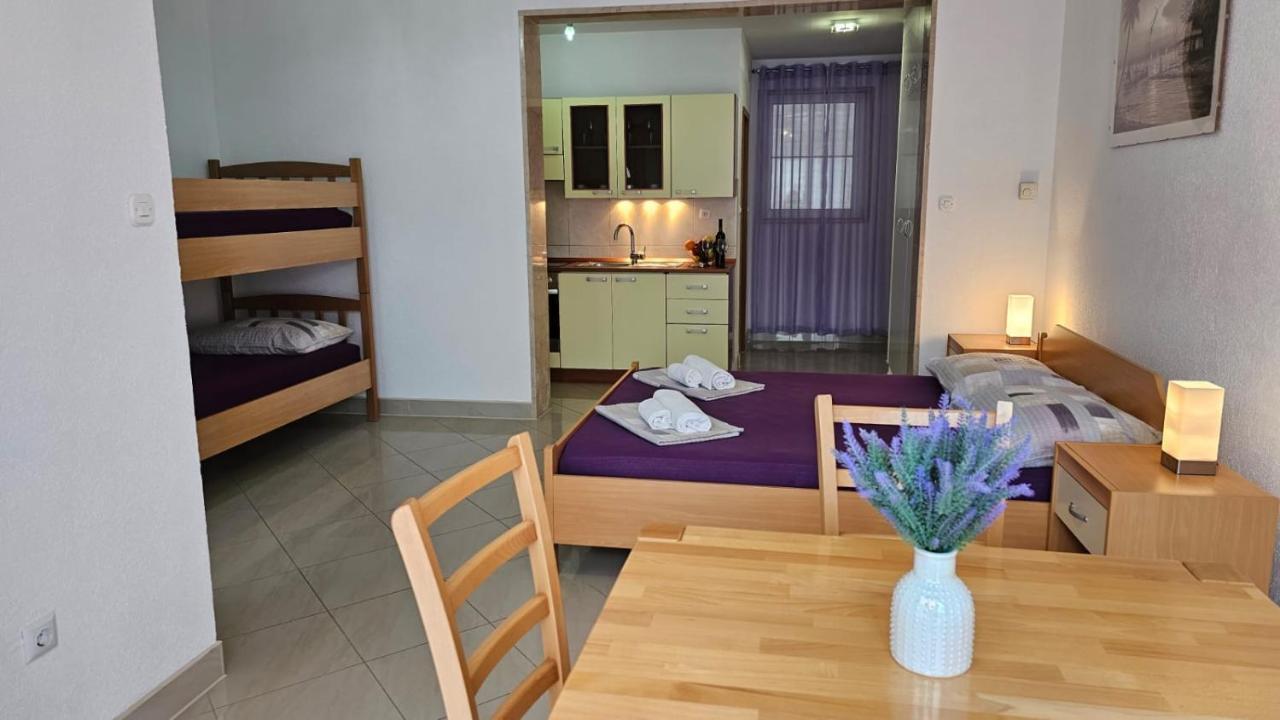 Apartmani Barnjak Traù Esterno foto
