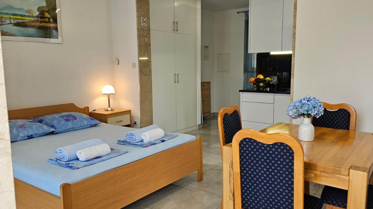 Apartmani Barnjak Traù Esterno foto