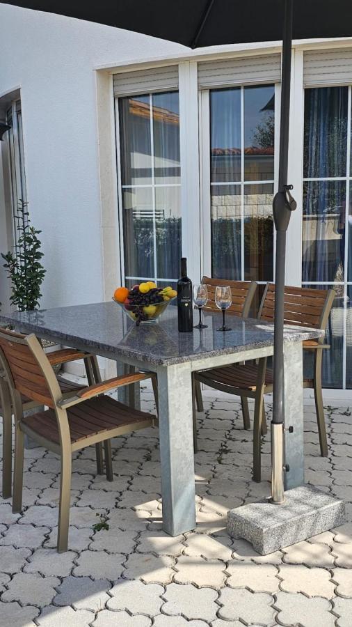Apartmani Barnjak Traù Esterno foto