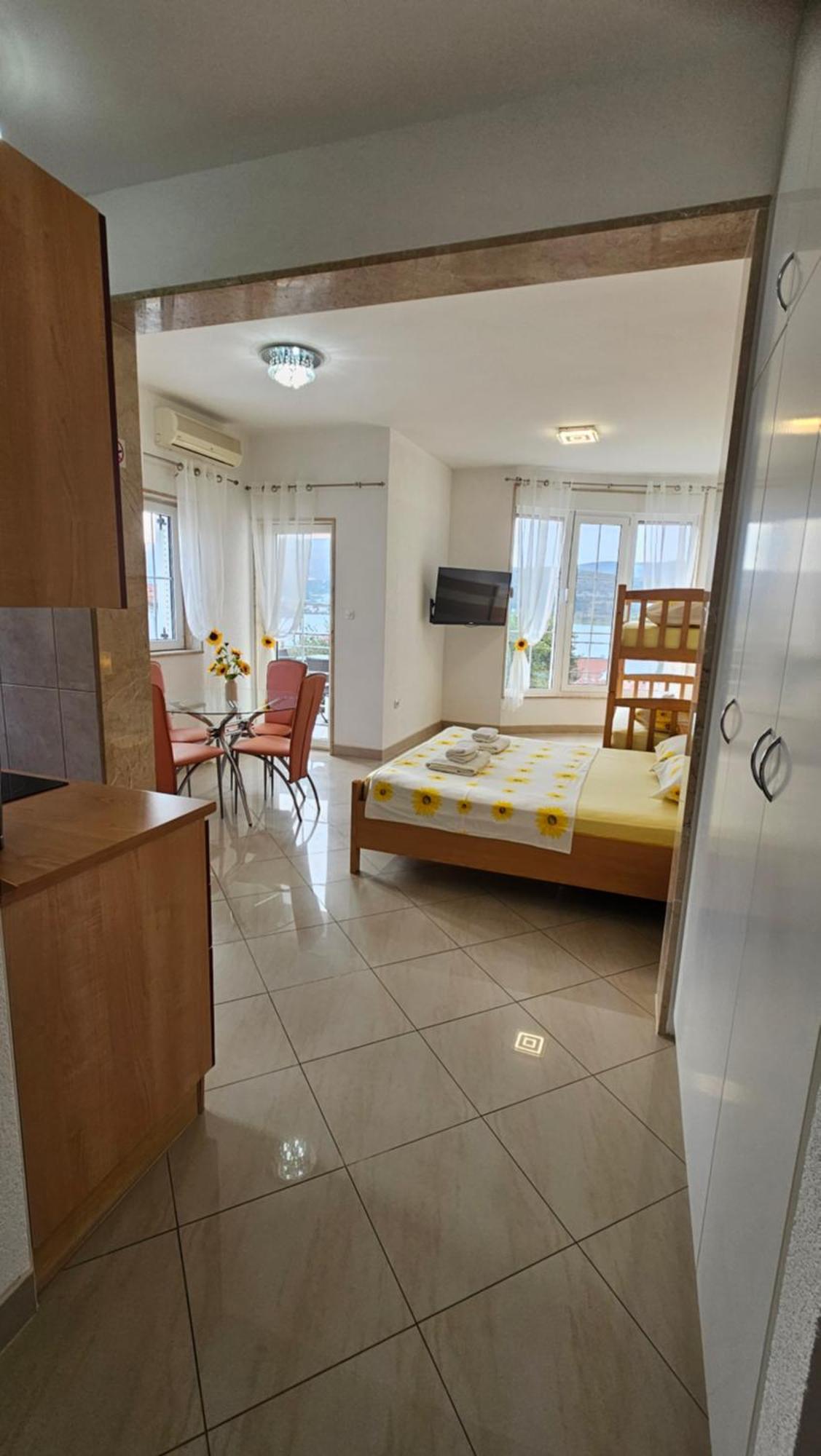 Apartmani Barnjak Traù Esterno foto
